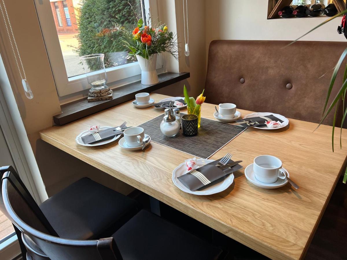 Hotel Ammerlaender Hof Westerstede Bagian luar foto